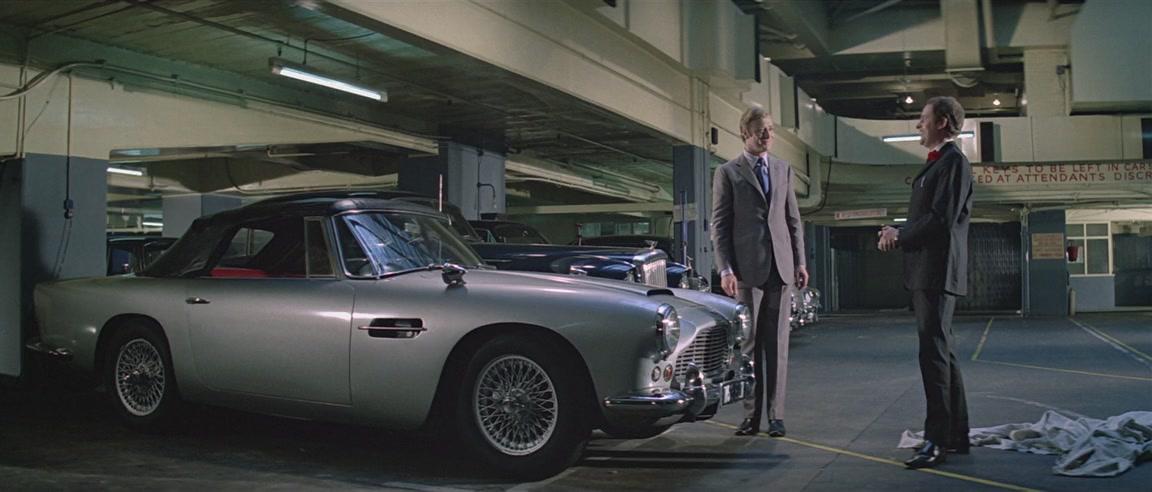 The.Italian.Job.1969.BDRip-AVC[22-11-44].JPG