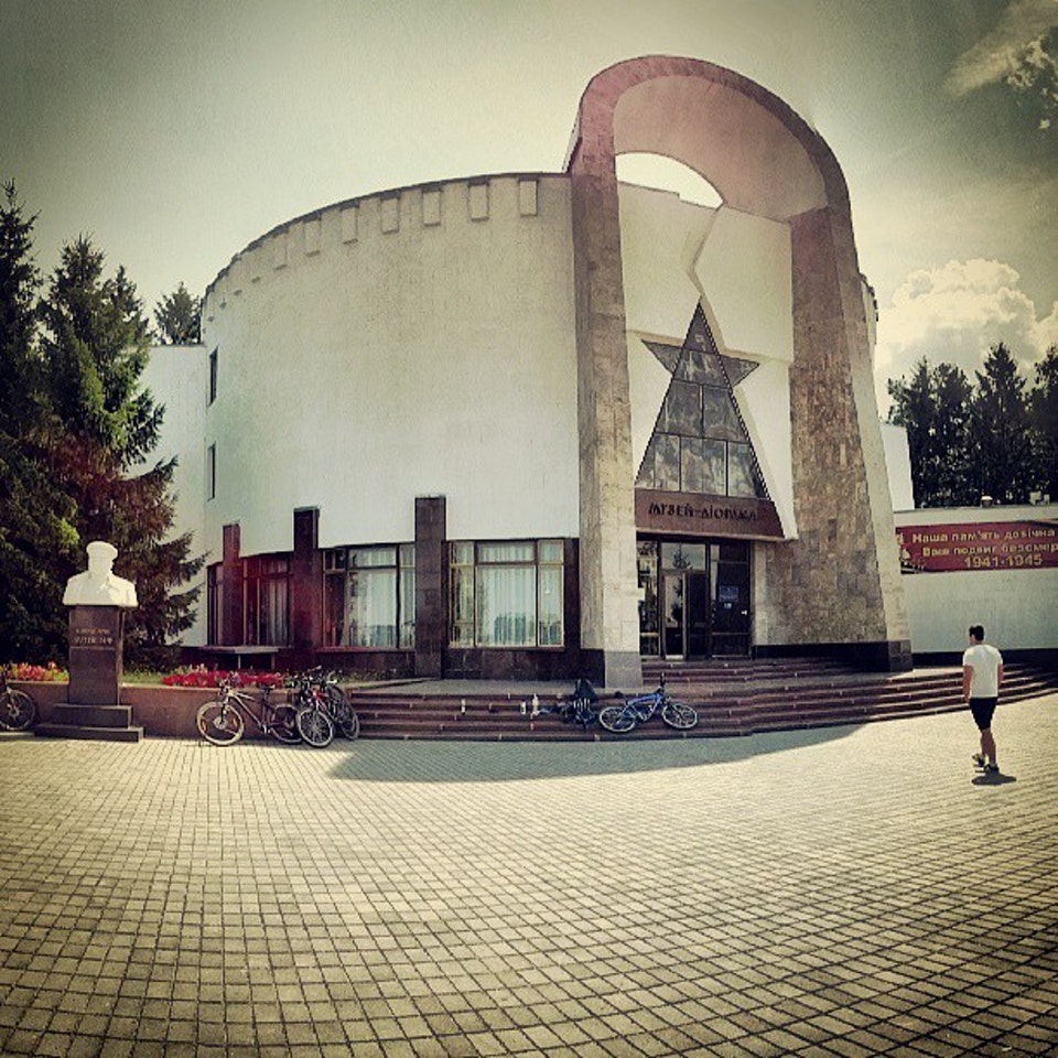 8399351_0-gRdFqCFeQc8nSp_usFBM-5Ozp2ARY5