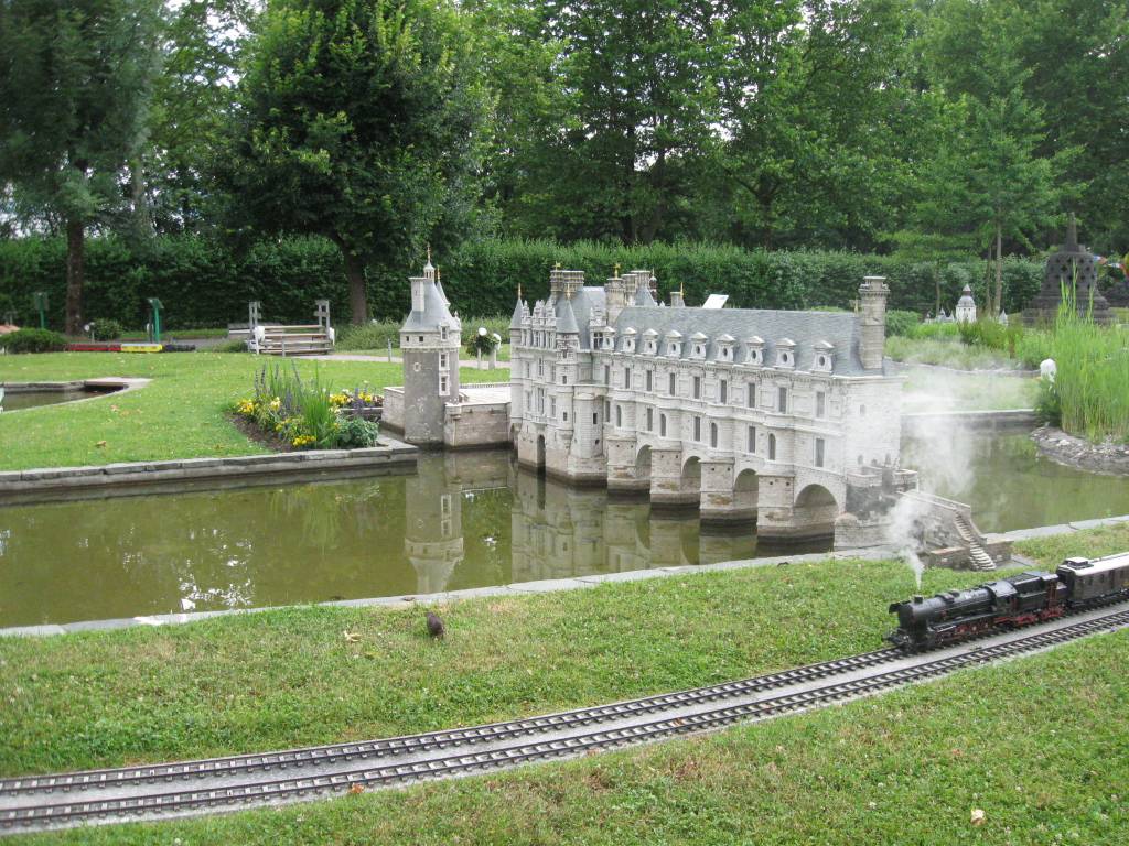 86b3022f83b81ac48bddb5258bf9b625b25ed315