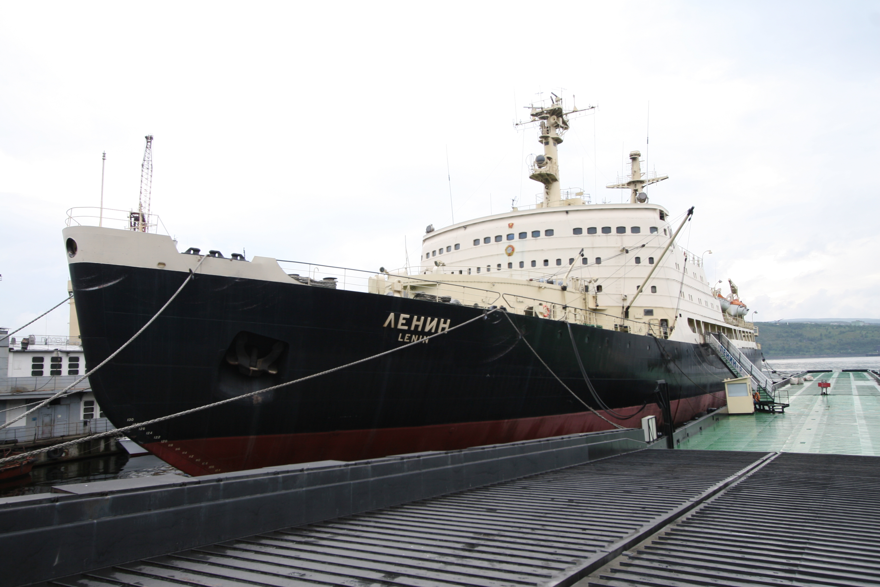 Lenin_icebreaker.JPG
