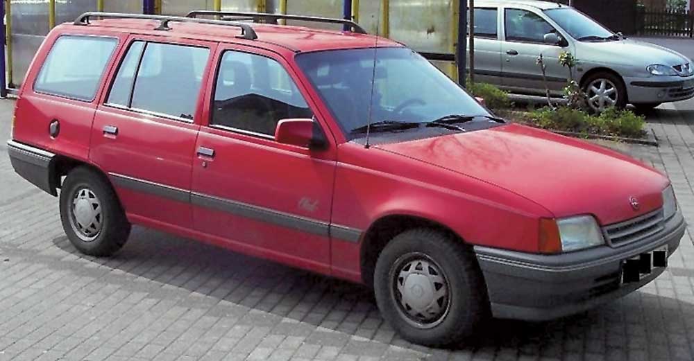 Poderj-VAZ-Opel_Kadett_E_Ca.jpg