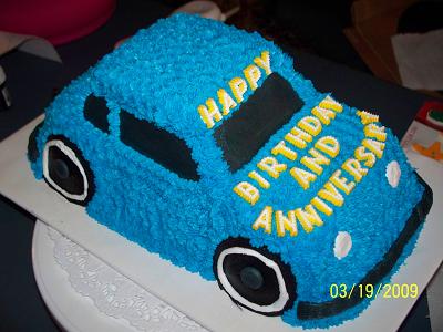blue-car-cake-21322619.jpg