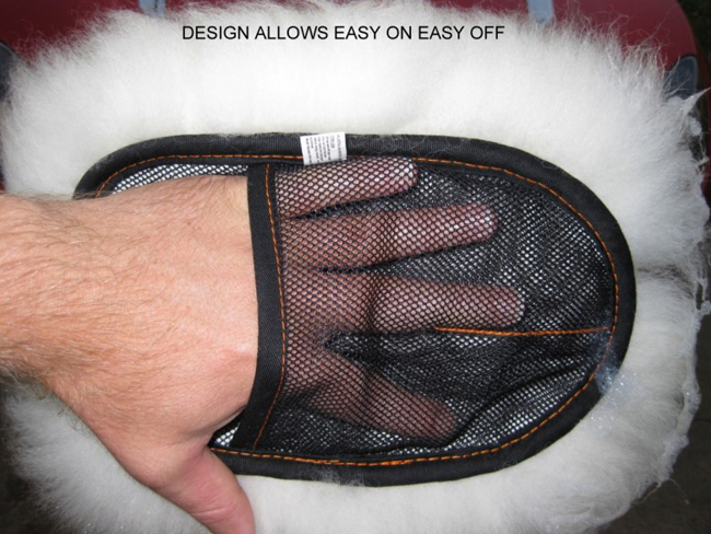 carpro-merino-wool-wash-mitt-7.png