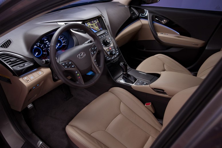 hyundai-azera-2012-15jpg_small_1.jpg