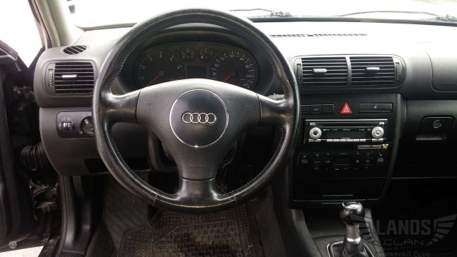 audi-a3-1-8-l-hecbekas-2000-benzinas (8).jpg