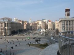 Вид на окна, только с другой экспозиции