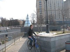 FarmerMan засмотрелся на "окна"