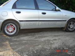 Приподнял авто, пружины BMW E-30 (кузов)