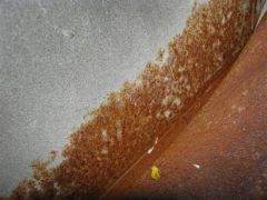 ржавчина внутри двери