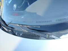 правая шетка стеклоочистителя